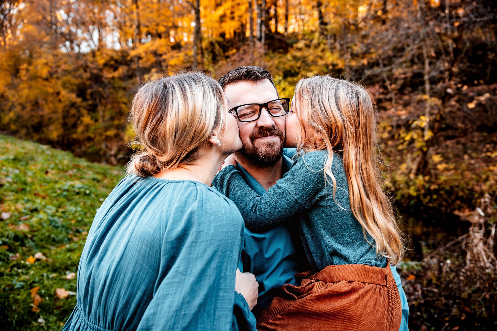 Outdoor family photography session by Professionally Driven Productions, photo 7