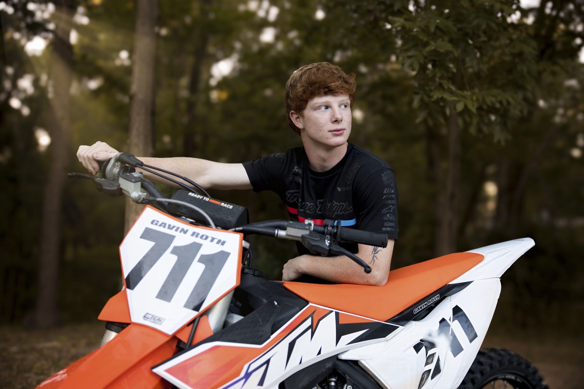 Senior portrait session in Northeast Iowa by Professionally Driven Productions, photo 9