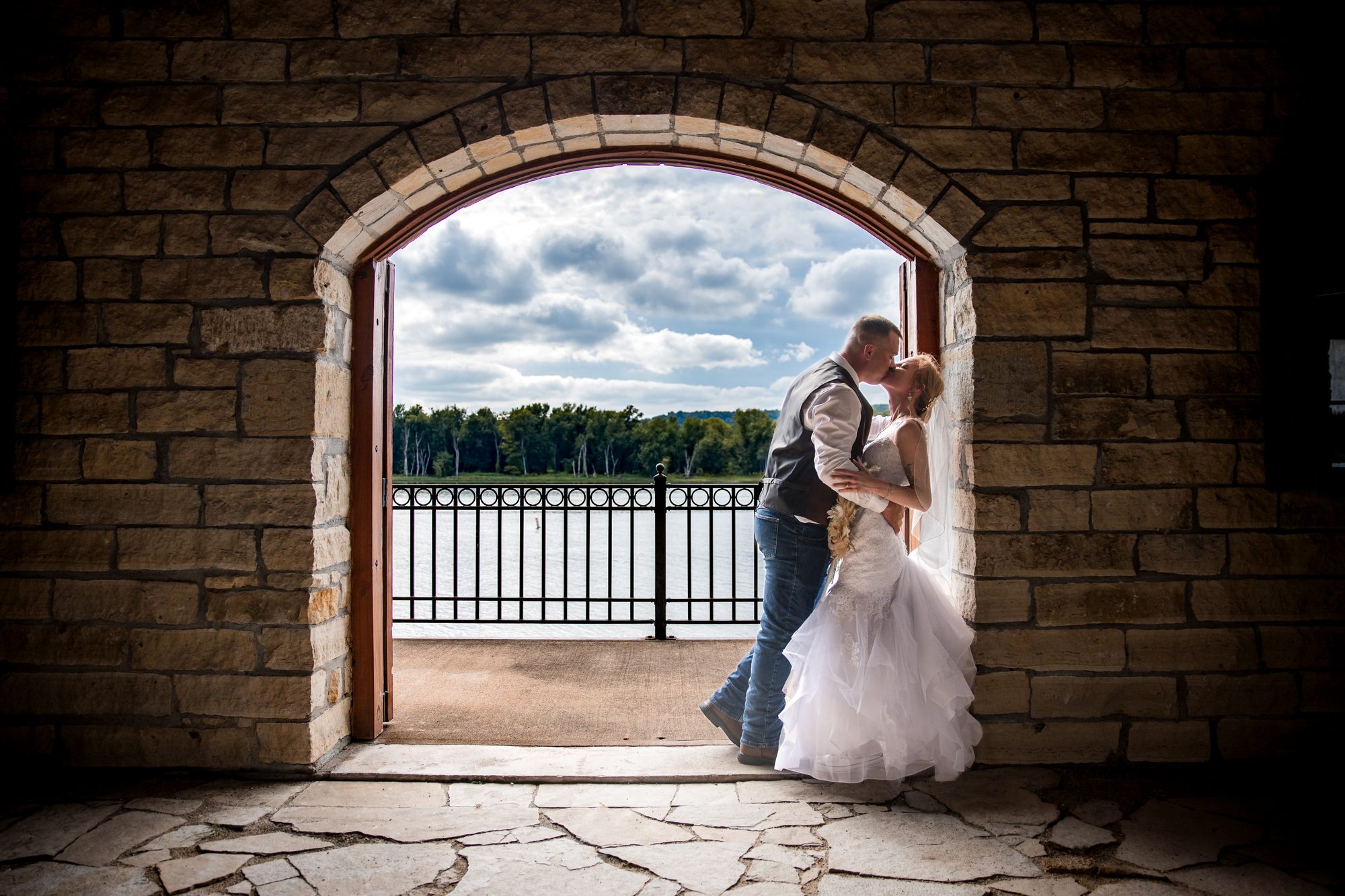 Wedding photography in Northeast Iowa by Professionally Driven Productions, photo 8